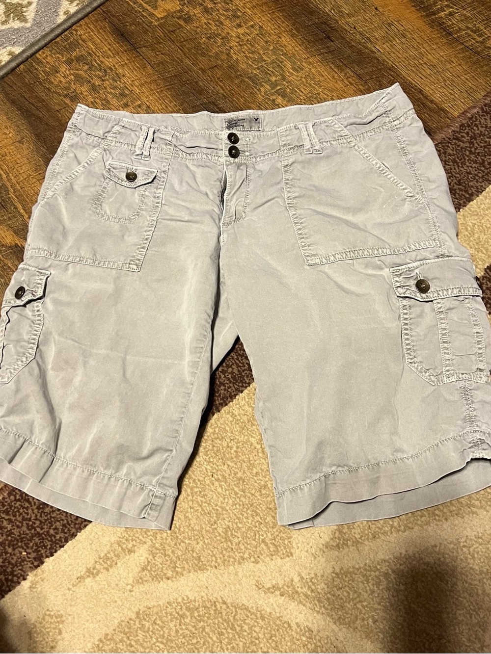 Vintage American Eagle Outfitters Beige Cargo Shorts - Light Beige